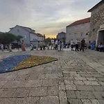 Marina Sa Parkingom Apartman