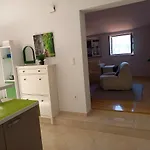 Marina Sa Parkingom Apartman