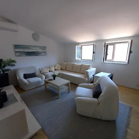Apartamento Marina Sa Parkingom