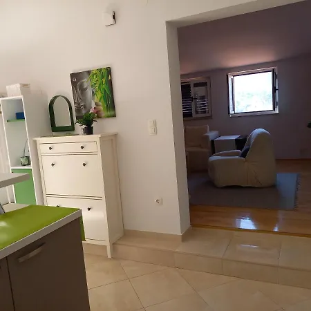 Marina Sa Parkingom Apartamento