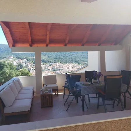 Marina Sa Parkingom Apartman Jelsa (Hvar)